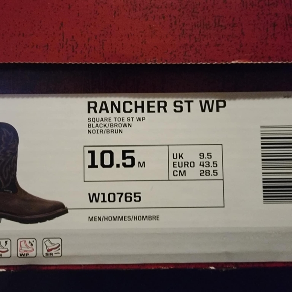 Ariat Brown Cowboy Boots with Decorative Stitching - Picture 2 of 4